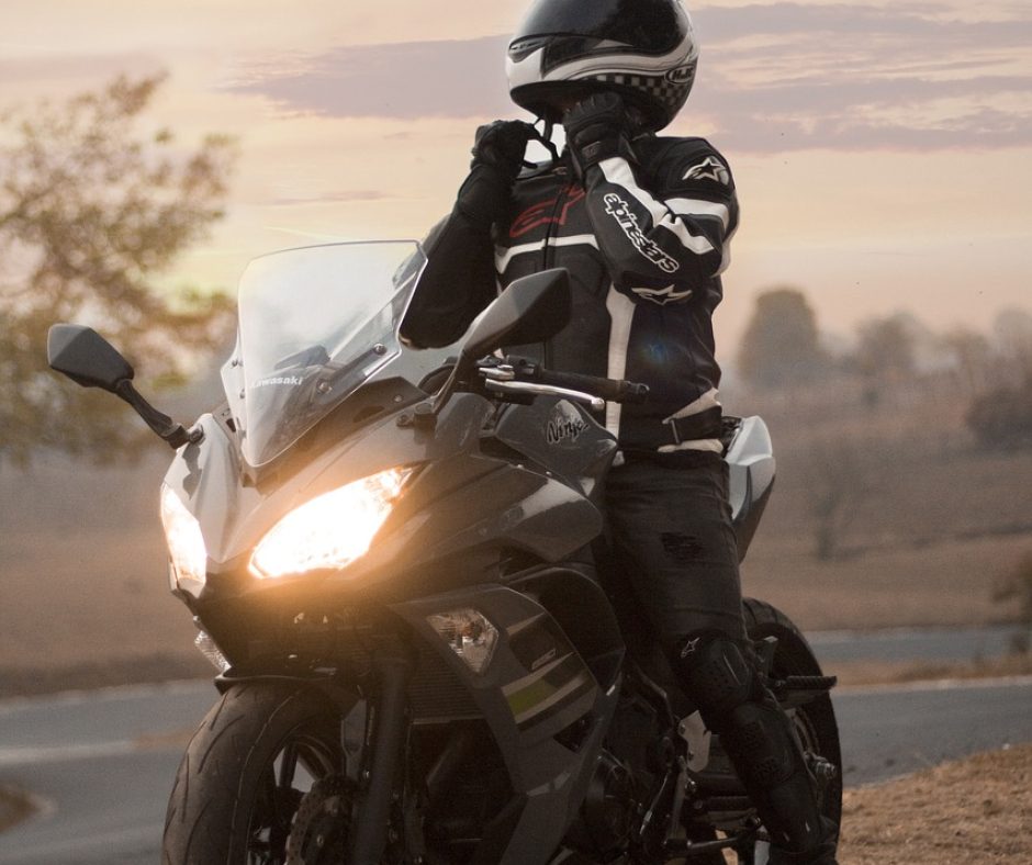 motor, motorcycle, kawasaki-4670556.jpg